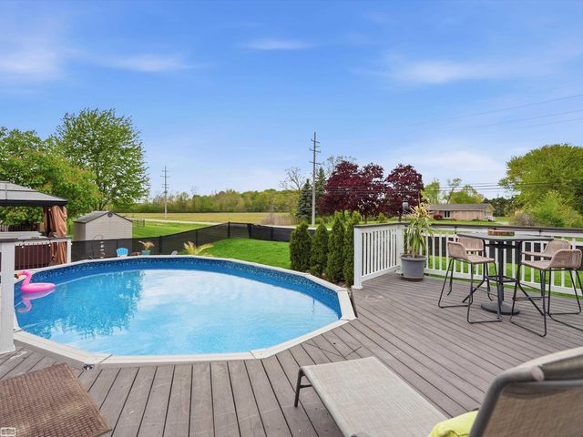 36531 N Pointe Drive, New Baltimore, MI 48047