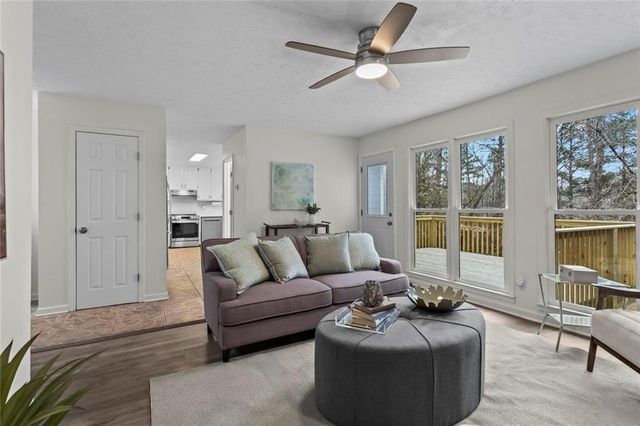 2950 Heather Stone Way, Lawrenceville, GA 30043