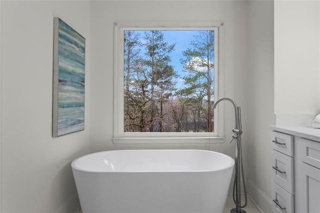 2950 Heather Stone Way, Lawrenceville, GA 30043