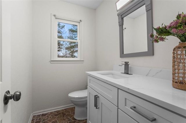 2950 Heather Stone Way, Lawrenceville, GA 30043