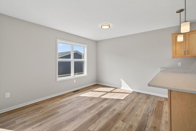 215 N Walnut Street, Chaska, MN 55318