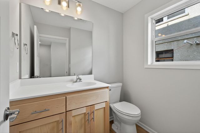 215 N Walnut Street, Chaska, MN 55318