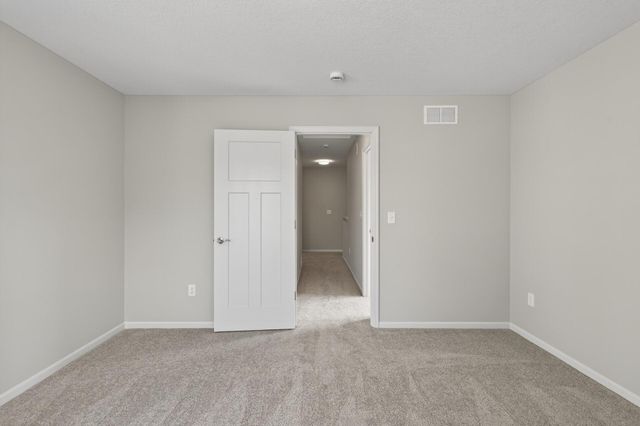 215 N Walnut Street, Chaska, MN 55318