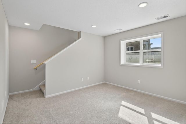 215 N Walnut Street, Chaska, MN 55318