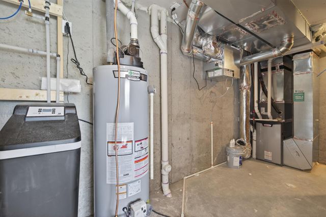 215 N Walnut Street, Chaska, MN 55318