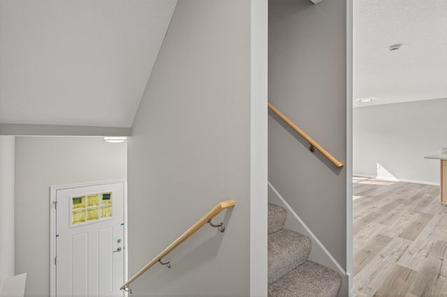 215 N Walnut Street, Chaska, MN 55318