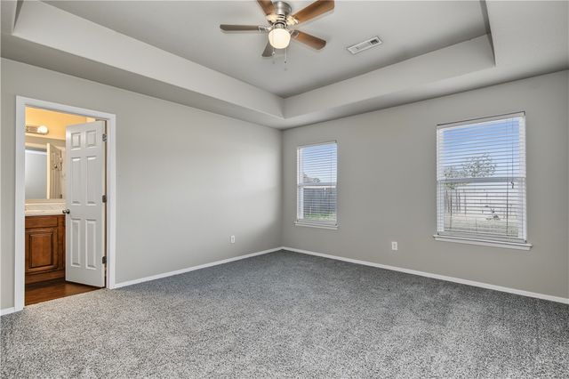 1321 S Apollo Drive, Fayetteville, AR 72701