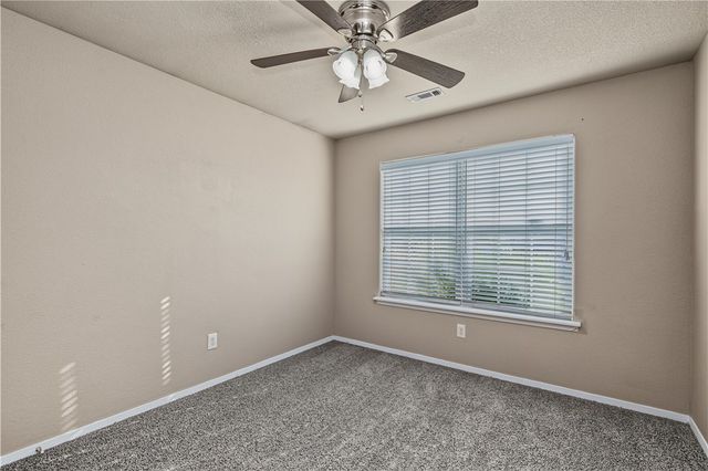 1321 S Apollo Drive, Fayetteville, AR 72701