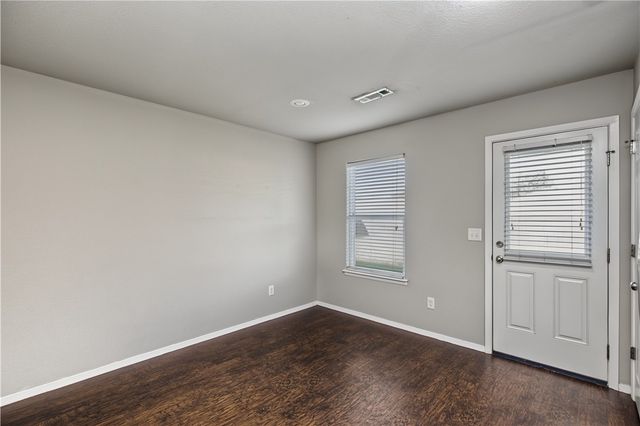 1321 S Apollo Drive, Fayetteville, AR 72701
