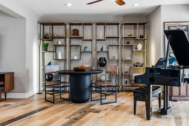 1901 Truman Street NE, Albuquerque, NM 87110