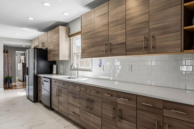 1901 Truman Street NE, Albuquerque, NM 87110