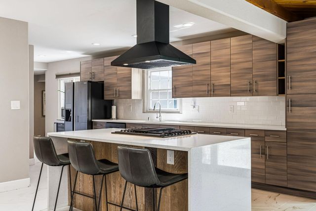 1901 Truman Street NE, Albuquerque, NM 87110