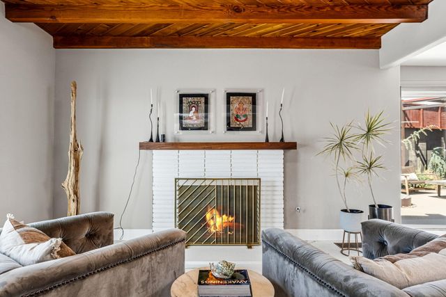 1901 Truman Street NE, Albuquerque, NM 87110