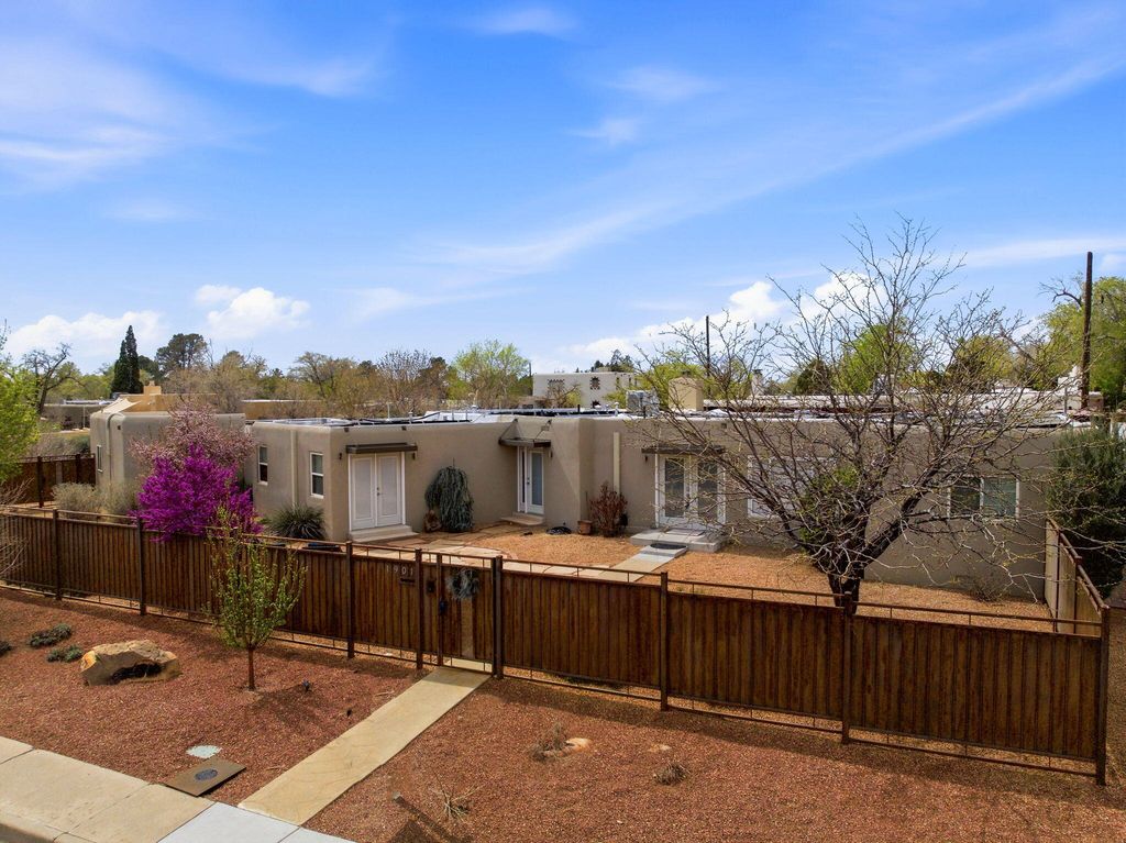 1901 Truman Street NE, Albuquerque, NM 87110