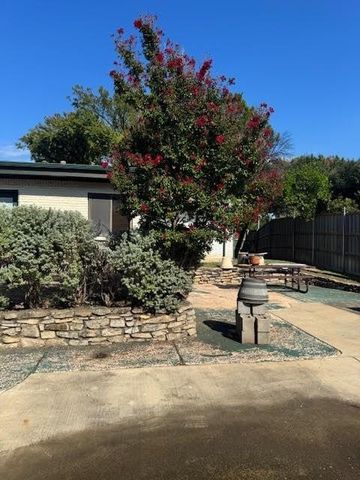 2849 Millwood Circle, Farmers Branch, TX 75234