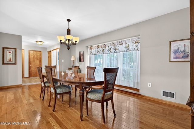 3 Branson Drive, Lincroft, NJ 07738