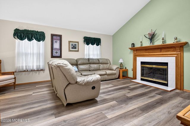 3 Branson Drive, Lincroft, NJ 07738