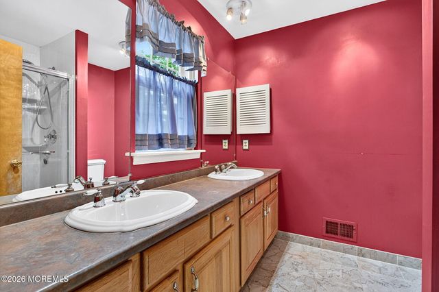 3 Branson Drive, Lincroft, NJ 07738