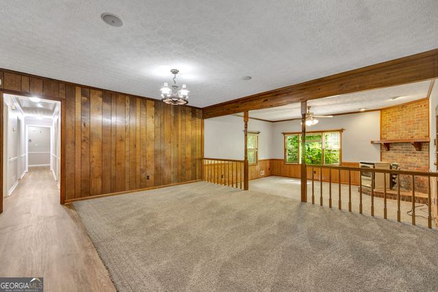 250 Country Lane Road, Fayetteville, GA 30214