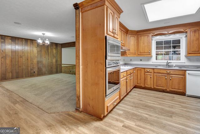 250 Country Lane Road, Fayetteville, GA 30214
