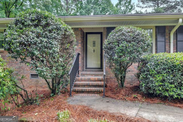 250 Country Lane Road, Fayetteville, GA 30214