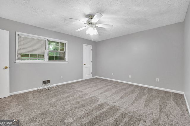250 Country Lane Road, Fayetteville, GA 30214