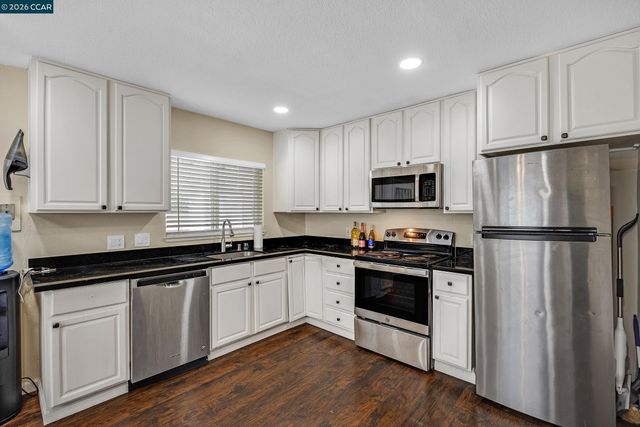 7 Lawrence Ave, Antioch, CA 94509