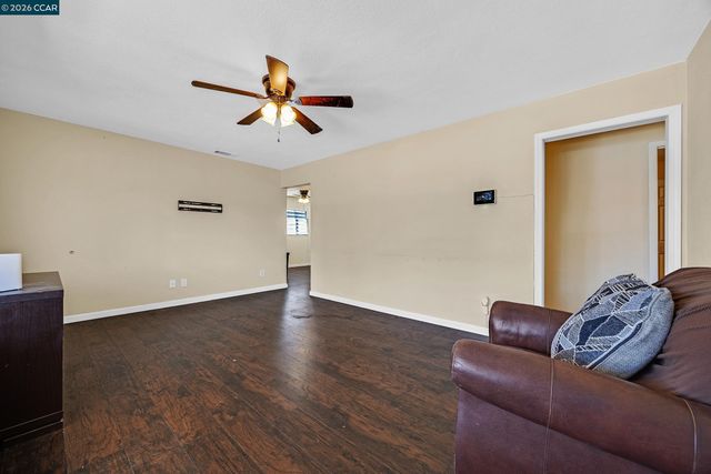 7 Lawrence Ave, Antioch, CA 94509
