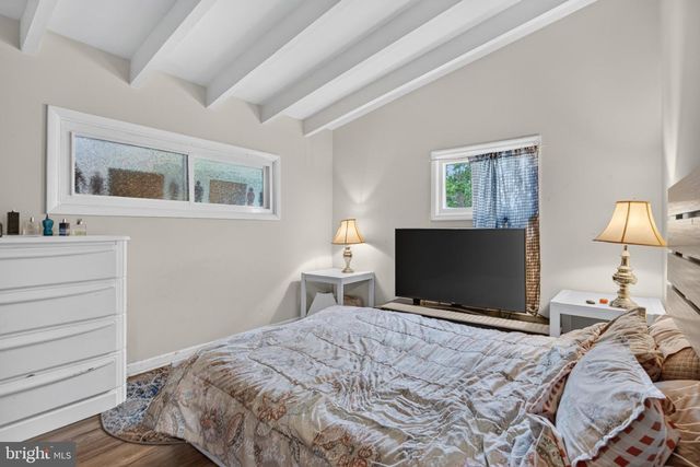 227 RUTH AVE, Maple Shade, NJ 08052
