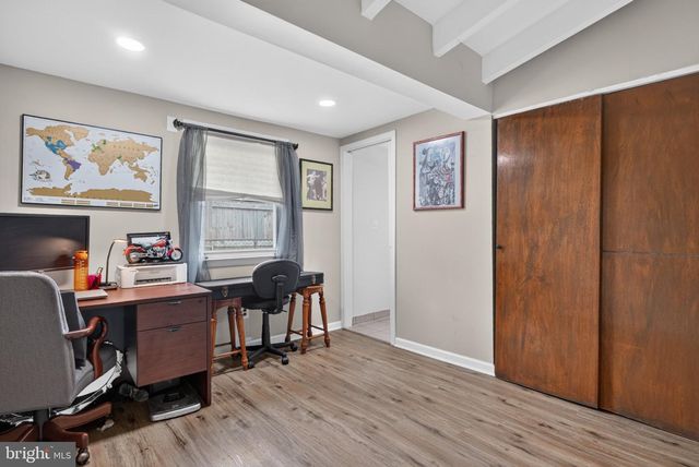 227 RUTH AVE, Maple Shade, NJ 08052