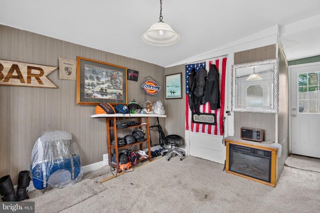 227 RUTH AVE, Maple Shade, NJ 08052