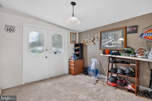 227 RUTH AVE, Maple Shade, NJ 08052
