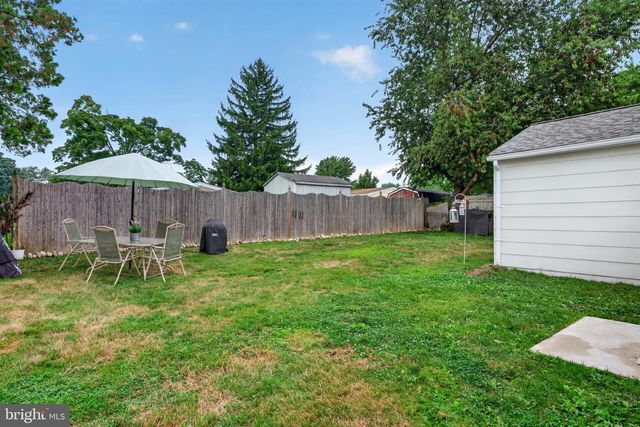 227 RUTH AVE, Maple Shade, NJ 08052