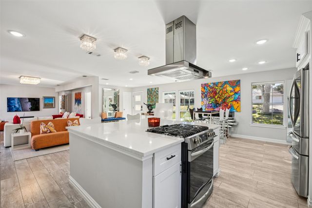 2715 Bonnywood Lane, Dallas, TX 75233