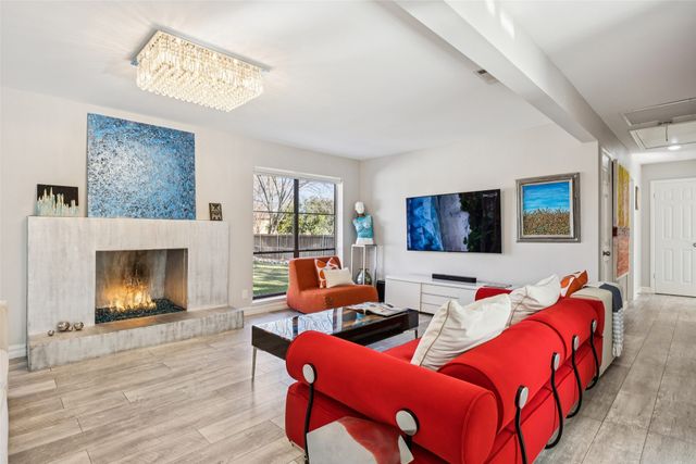 2715 Bonnywood Lane, Dallas, TX 75233