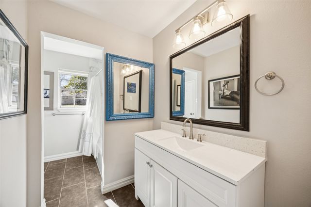 2715 Bonnywood Lane, Dallas, TX 75233