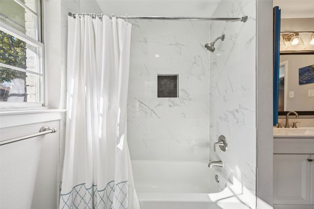 2715 Bonnywood Lane, Dallas, TX 75233