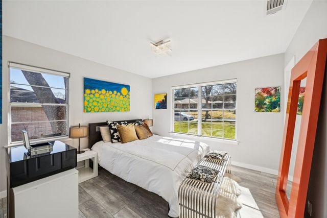 2715 Bonnywood Lane, Dallas, TX 75233