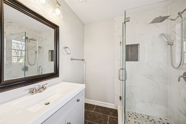 2715 Bonnywood Lane, Dallas, TX 75233