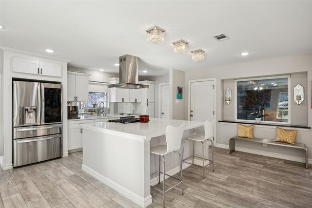 2715 Bonnywood Lane, Dallas, TX 75233