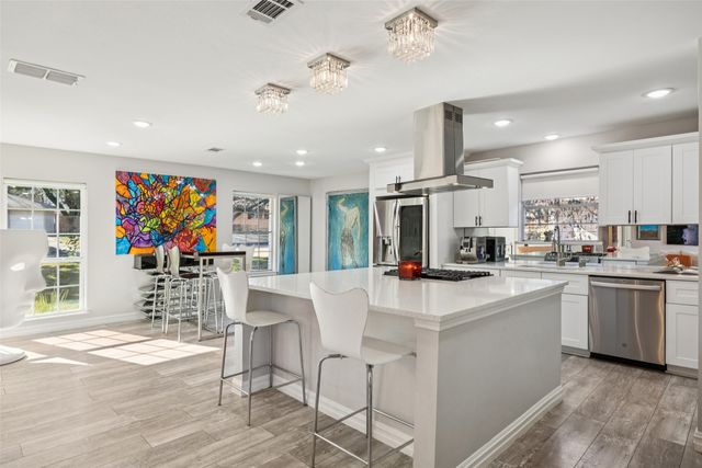 2715 Bonnywood Lane, Dallas, TX 75233