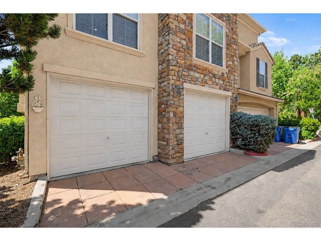 13933 E Princeton Pl B, Aurora, CO 80014