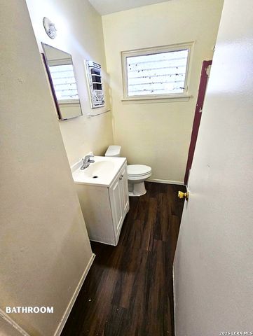 3827 Manchester, San Antonio, TX 78223