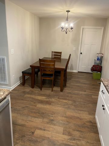 1210 White Dr, Lewisburg, TN 37091