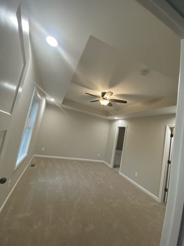 1210 White Dr, Lewisburg, TN 37091