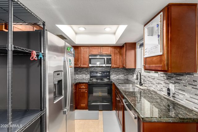 17241 N 16TH Drive 10, Phoenix, AZ 85023