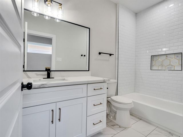 4713 Talina Way B, Houston, TX 77041