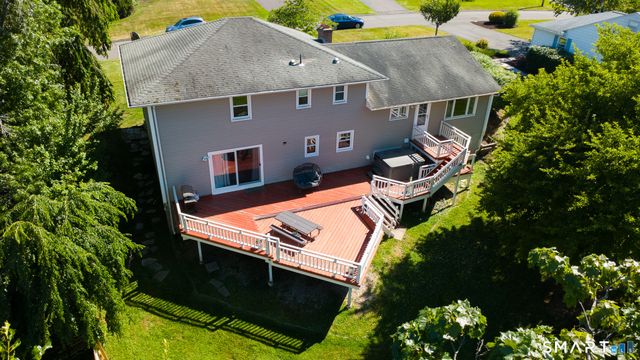 10 Eastwood Road, West Hartford, CT 06117
