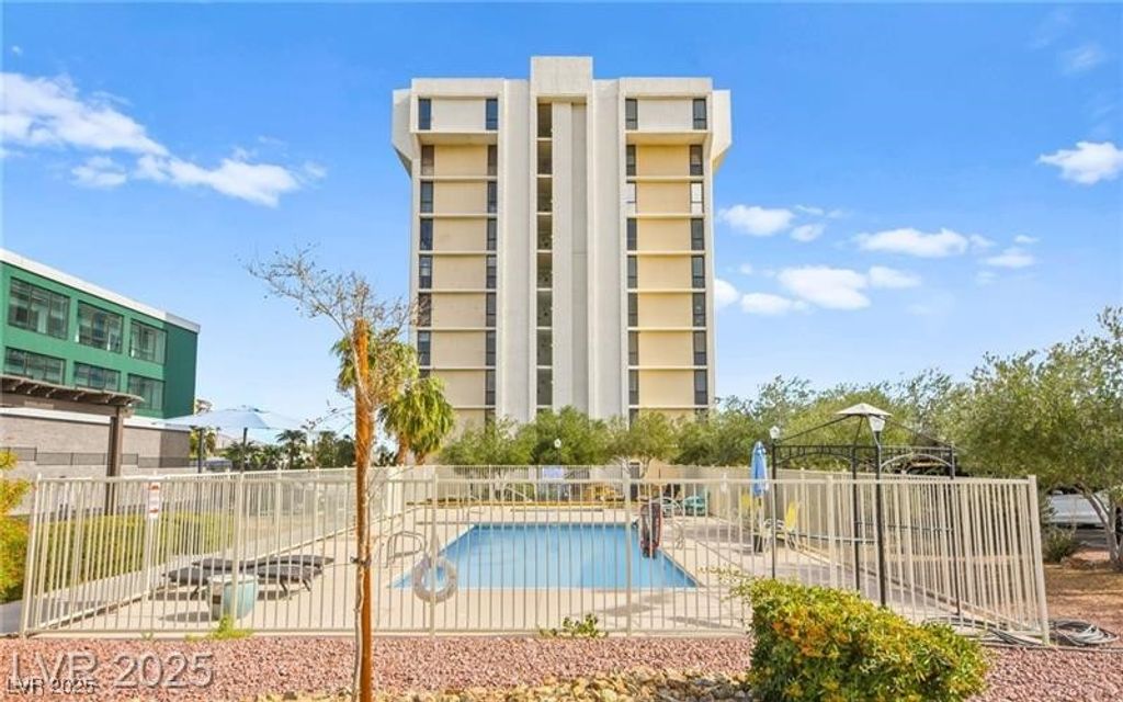 3930 University Center Drive 402, Las Vegas, NV 89119