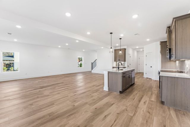 949 Watercourse Court, Nashville, TN 37214
